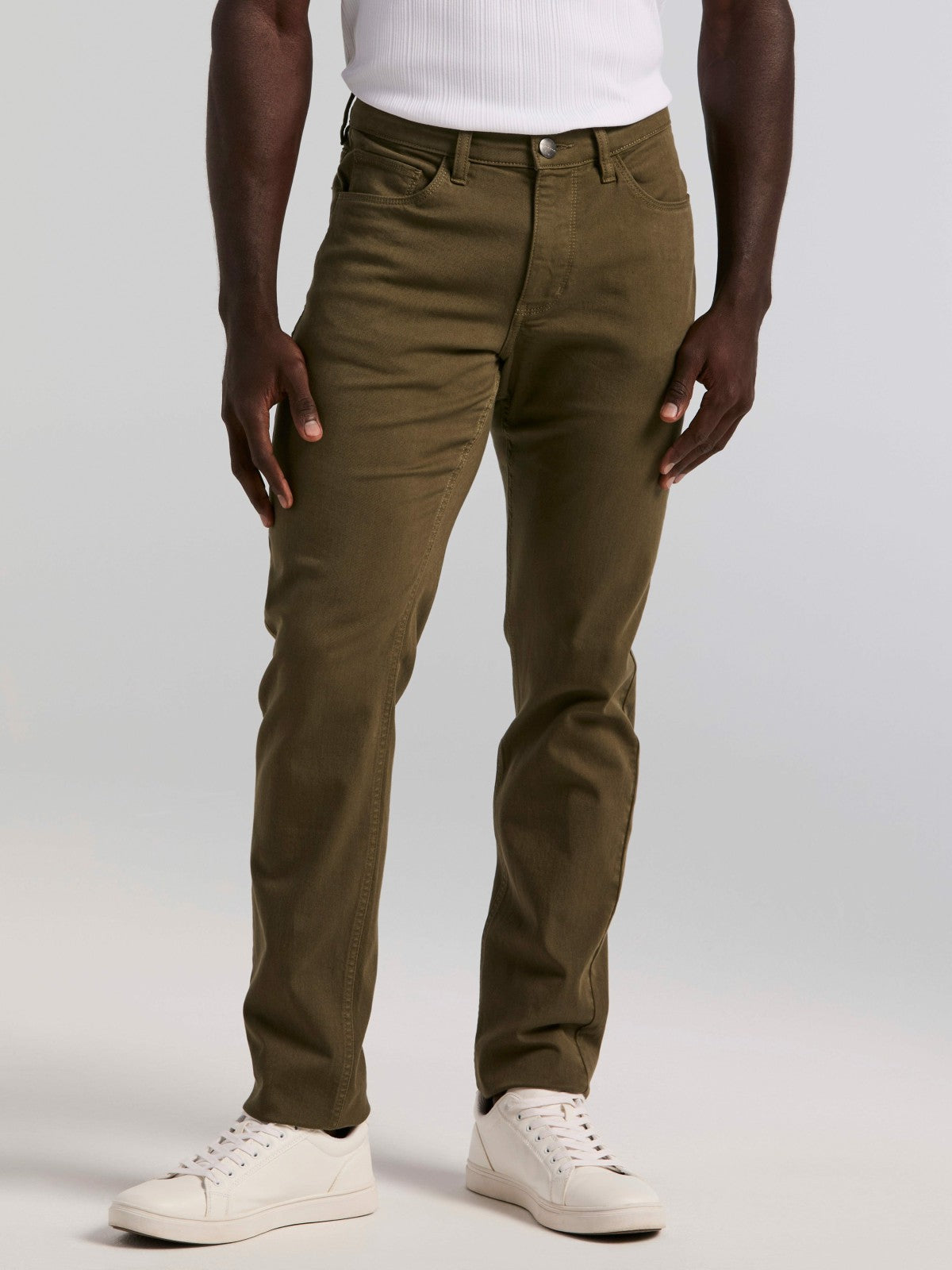 Perry Ellis Slim Fit Dyed Solid Twill Five Pocket Pant